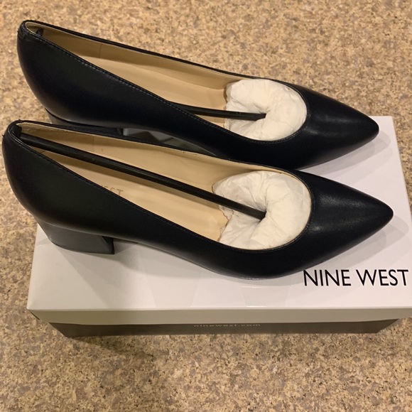 Nine West Issa dark blue leather dress shoes - Picture 5 of 8